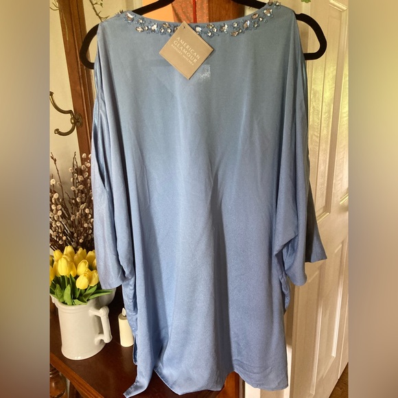 AMERICAN GLAMOUR Badgely Mischka Cold Shoulder Tunic BABY BLUE RHINESTONES Large - Picture 3 of 14